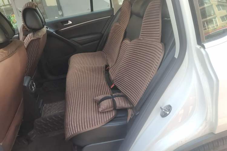Used Volkswagen Tiguan 2015 1.8TSI Automatic All-Wheel-Drive Luxury Model Left Rear Seat