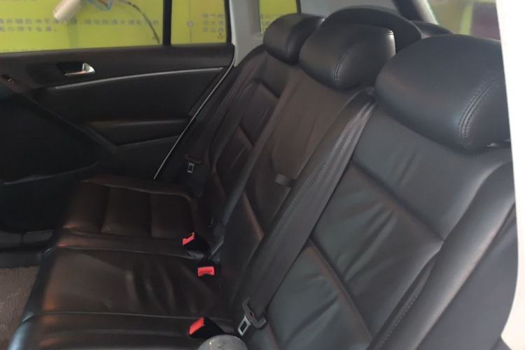 Used Volkswagen Tiguan 2015 1.8TSI Automatic Two-Wheel Drive Luxury Model Left Rear Seat