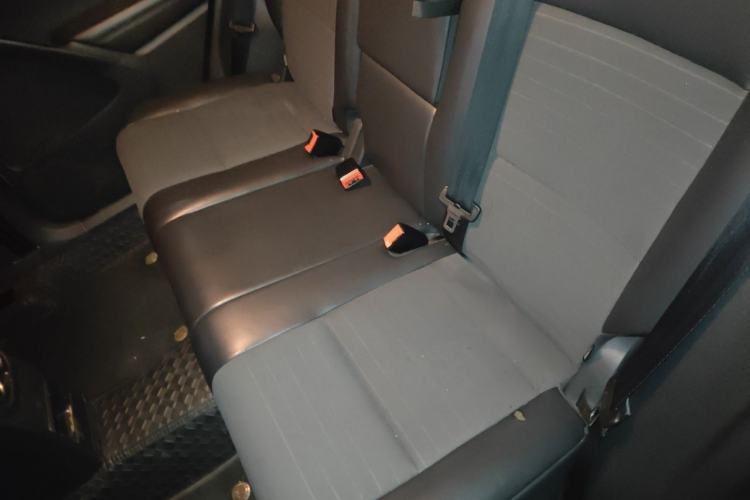 Used Volkswagen Tiguan 2015 1.8TSI Automatic Two-Wheel Drive Trend Edition Left Rear Seat