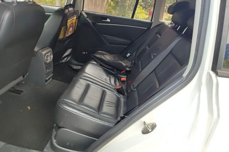 Used Volkswagen Tiguan 2015 1.8TSI Automatic Two-Wheel Drive Comfort Edition Left Rear Seat