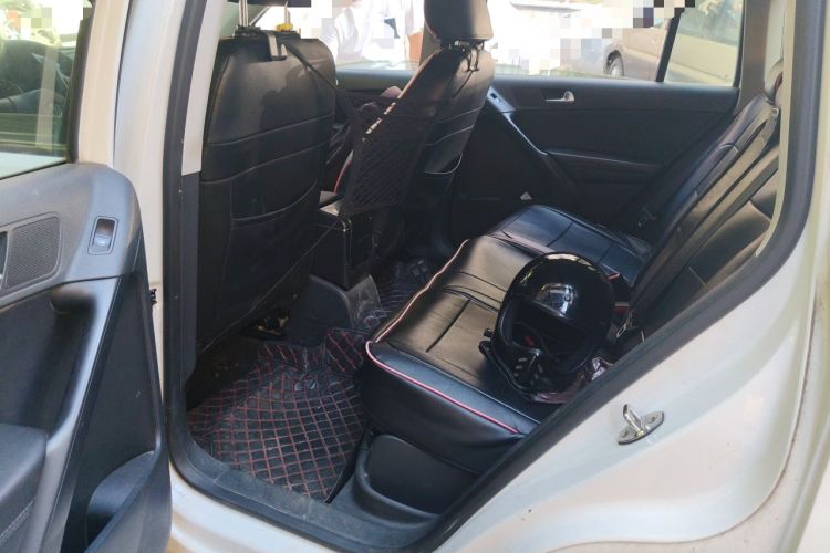 Used Volkswagen Tiguan 2015 1.8TSI Automatic Two-Wheel Drive Trend Edition Left Rear Seat