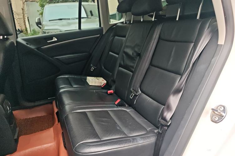 Used Volkswagen Tiguan 2015 1.8TSI Automatic Two-Wheel Drive Luxury Model Left Rear Seat