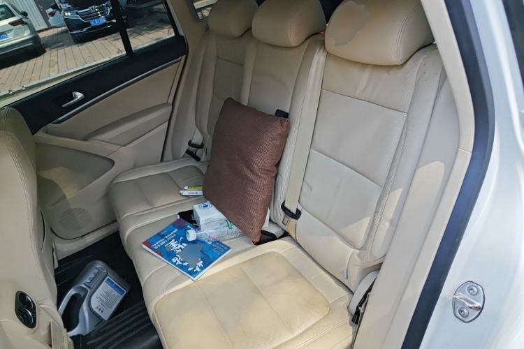 Used Volkswagen Tiguan 2015 1.8TSI Automatic All-Wheel-Drive Luxury Model Left Rear Seat