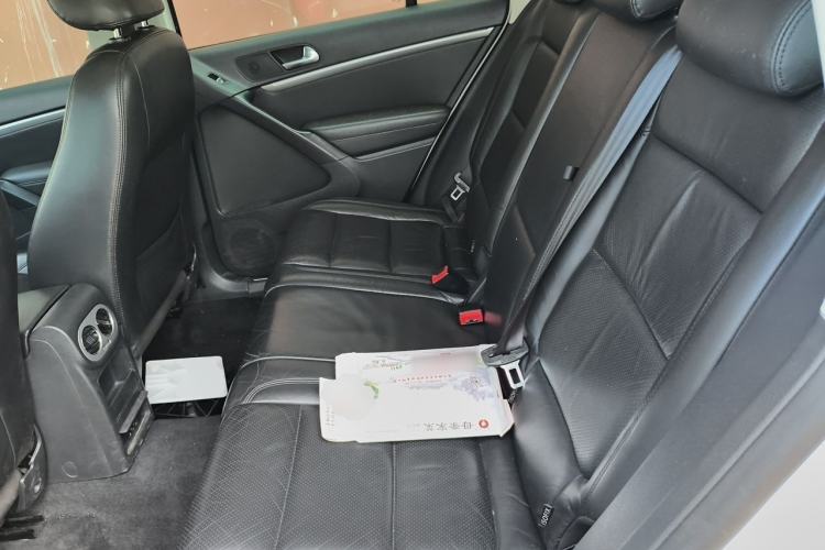 Used Volkswagen Tiguan 2015 1.8TSI Automatic Two-Wheel Drive Luxury Model Left Rear Seat