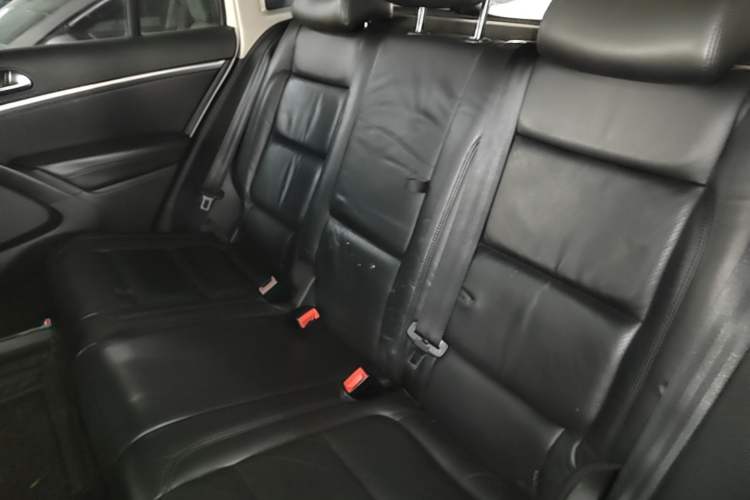 Used Volkswagen Tiguan 2015 1.8TSI Automatic Two-Wheel Drive Luxury Model Left Rear Seat