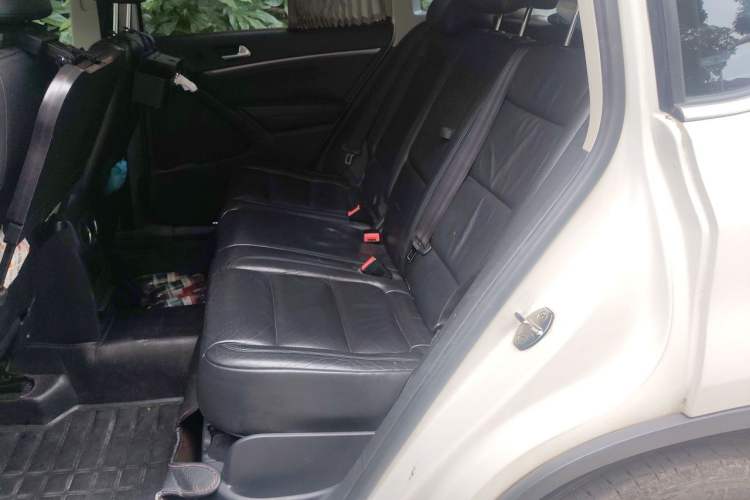 Used Volkswagen Tiguan 2015 1.8TSI Automatic Two-Wheel Drive Luxury Model Left Rear Seat