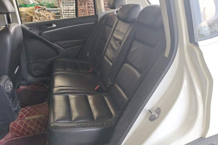 Used Volkswagen Tiguan 2015 1.8TSI Automatic Two-Wheel Drive Luxury Model Left Rear Seat