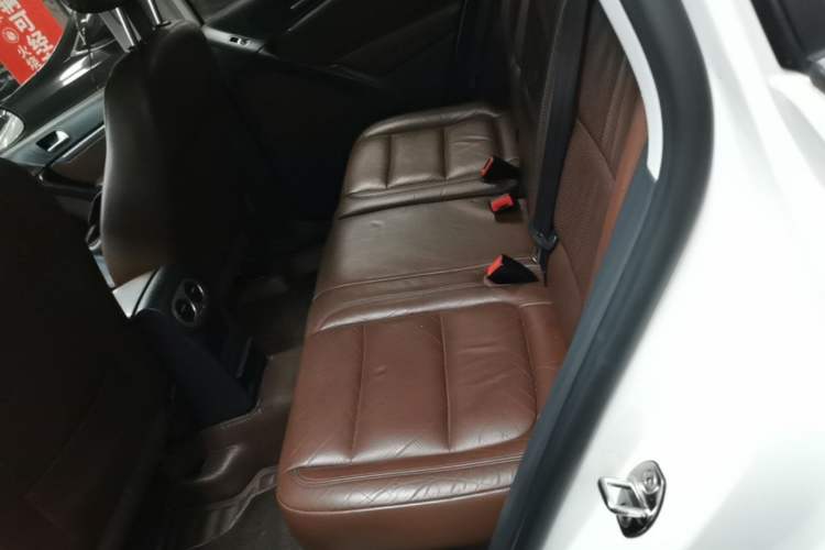 Used Volkswagen Tiguan 2015 1.8TSI Automatic Two-Wheel Drive Luxury Model Left Rear Seat