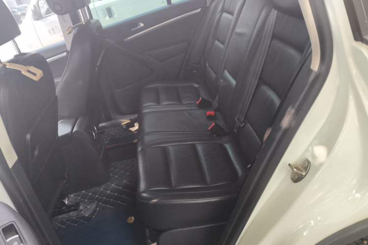 Used Volkswagen Tiguan 2015 2.0 TSI Comfort Edition Left Rear Seat