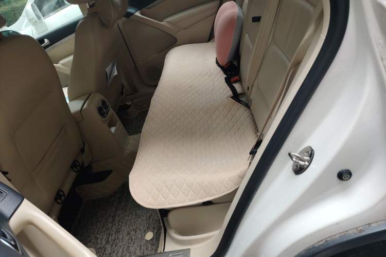 Used Volkswagen Tiguan 2015 1.8TSI Automatic Two-Wheel Drive Comfort Edition Left Rear Seat