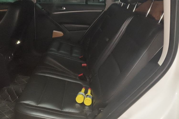 Used Volkswagen Tiguan 2015 1.8TSI Automatic Two-Wheel Drive Comfort Edition Left Rear Seat