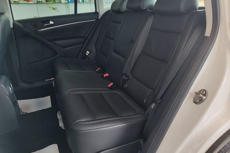 Used Volkswagen Tiguan 2015 1.8TSI Automatic Two-Wheel Drive Luxury Model Left Rear Seat