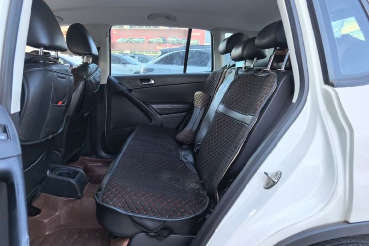 Used Volkswagen Tiguan 2015 1.8TSI Automatic Two-Wheel Drive Trend Edition Left Rear Seat