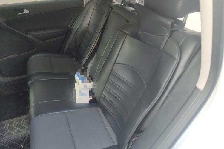Used Volkswagen Tiguan 2015 1.8TSI Automatic Two-Wheel Drive Trend Edition Left Rear Seat