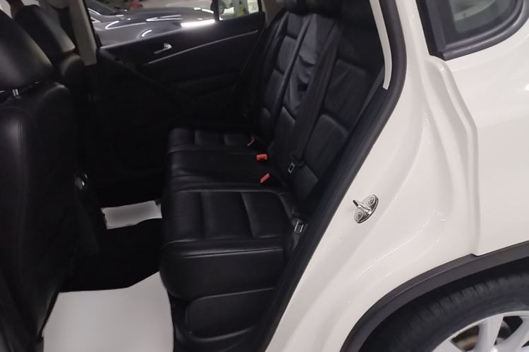 Used Volkswagen Tiguan 2015 1.8TSI Automatic Two-Wheel Drive Comfort Edition Left Rear Seat