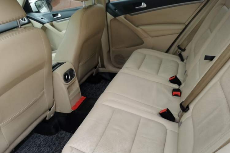 Used Volkswagen Tiguan 2015 1.8TSI Automatic Two-Wheel Drive Luxury Model Left Rear Seat