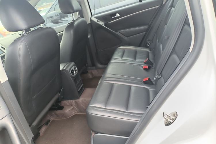 Used Volkswagen Tiguan 2015 1.8TSI Automatic Two-Wheel Drive Comfort Edition Left Rear Seat