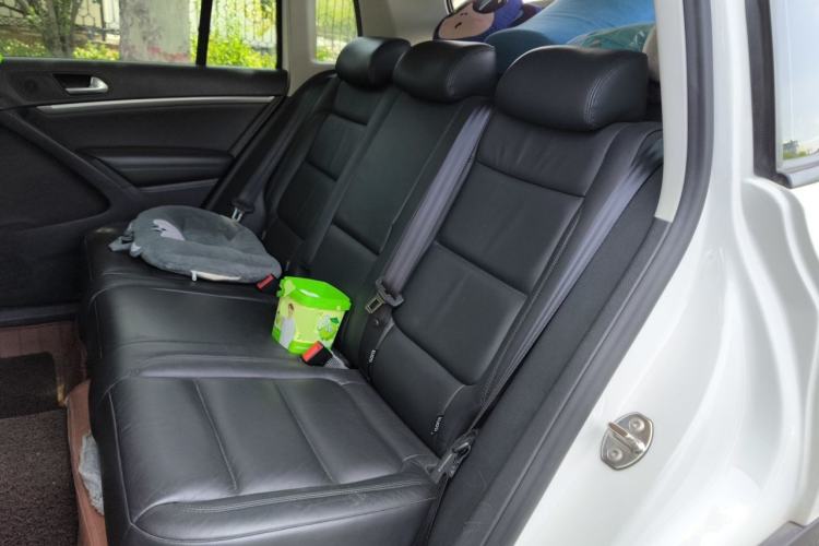 Used Volkswagen Tiguan 2015 1.8TSI Automatic Two-Wheel Drive Comfort Edition Left Rear Seat