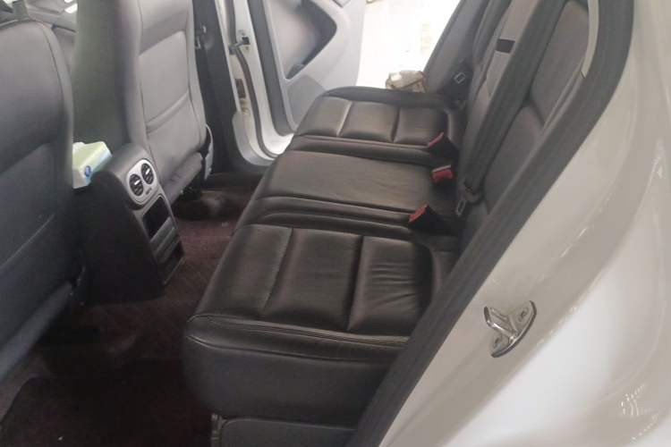 Used Volkswagen Tiguan 2015 1.8TSI Automatic Two-Wheel Drive Comfort Edition Left Rear Seat