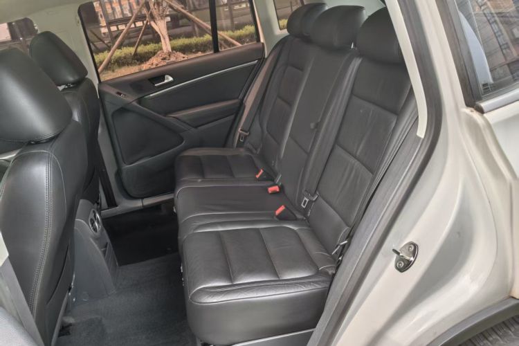 Used Volkswagen Tiguan 2015 1.8TSI Automatic Two-Wheel Drive Luxury Model Left Rear Seat