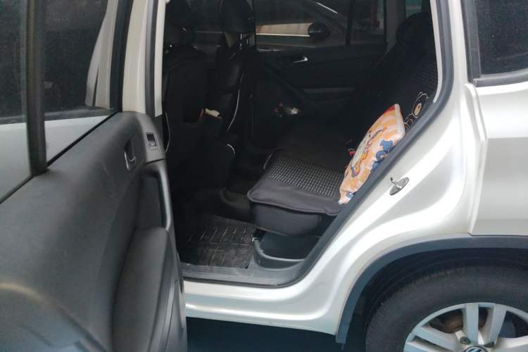 Used Volkswagen Tiguan 2015 1.8TSI Automatic Two-Wheel Drive Trend Edition Left Rear Seat