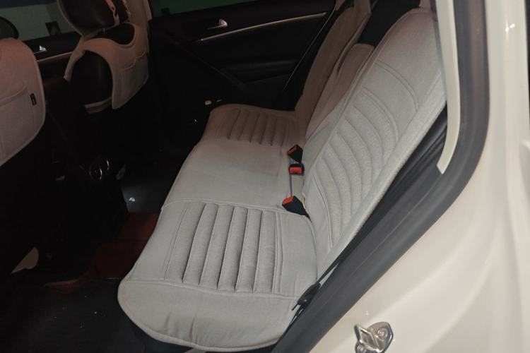 Used Volkswagen Tiguan 2015 2.0 TSI Automatic All-Wheel Drive Flagship Edition Left Rear Seat