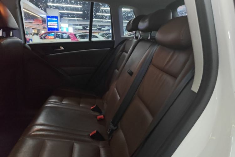 Used Volkswagen Tiguan 2015 1.8TSI Automatic Two-Wheel Drive Luxury Model Left Rear Seat