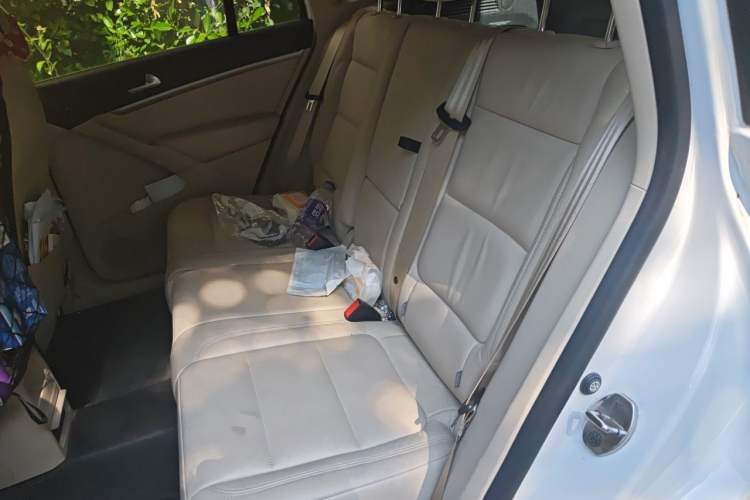 Used Volkswagen Tiguan 2015 1.8TSI Automatic Two-Wheel Drive Comfort Edition Left Rear Seat