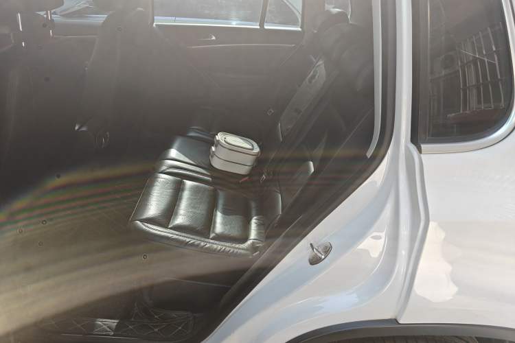 Used Volkswagen Tiguan 2015 1.8TSI Automatic Two-Wheel Drive Luxury Model Left Rear Seat