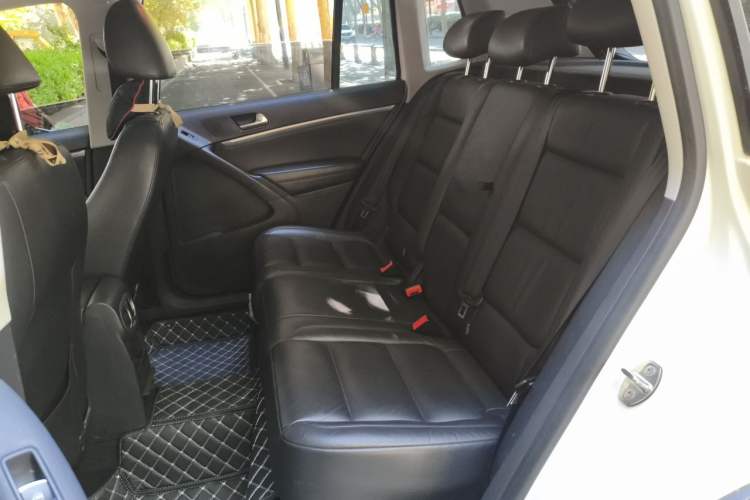 Used Volkswagen Tiguan 2015 1.8TSI Automatic Two-Wheel Drive Comfort Edition Left Rear Seat