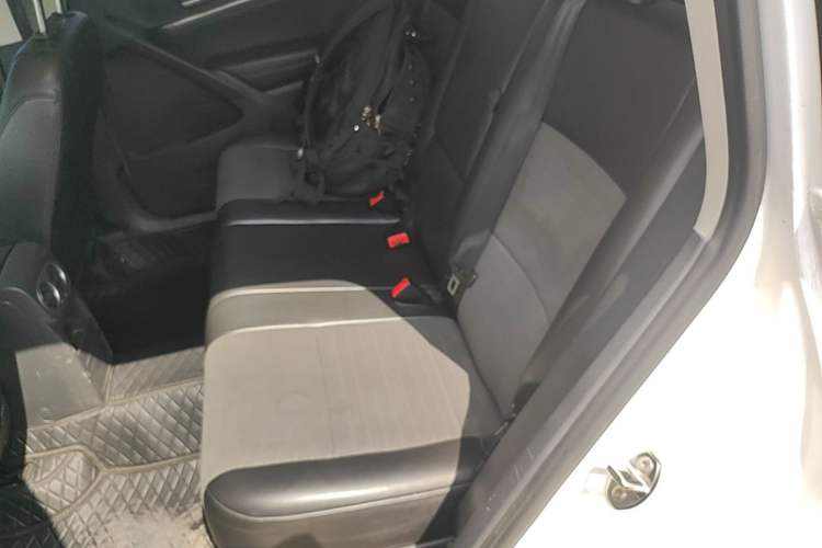 Used Volkswagen Tiguan 2015 1.8TSI Automatic All-Wheel Drive Style Vision Edition Left Rear Seat