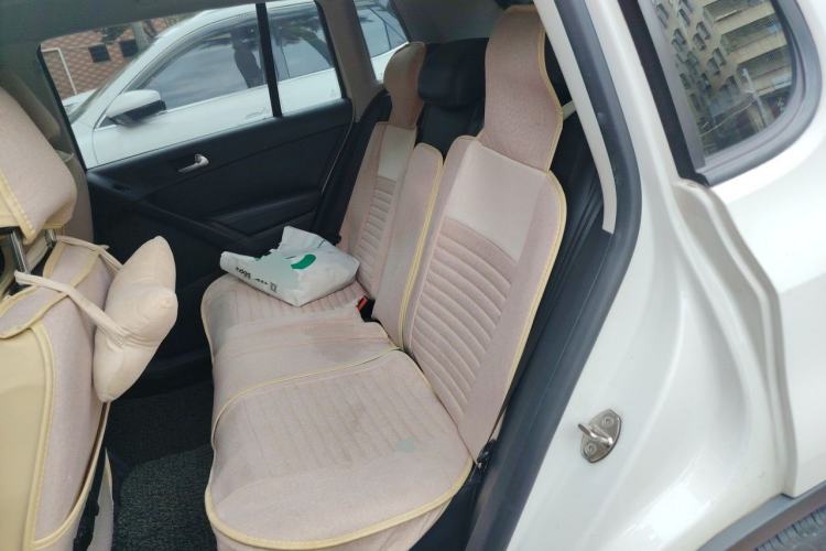 Used Volkswagen Tiguan 2015 1.8TSI Automatic Two-Wheel Drive Trend Edition Left Rear Seat