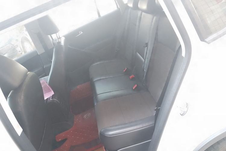 Used Volkswagen Tiguan 2015 1.8TSI Automatic Two-Wheel Drive Trend Edition Left Rear Seat