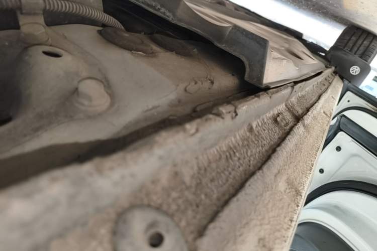Used Volkswagen Tiguan 2015 1.8TSI Automatic Two-Wheel Drive Comfort Edition Left Side Sill