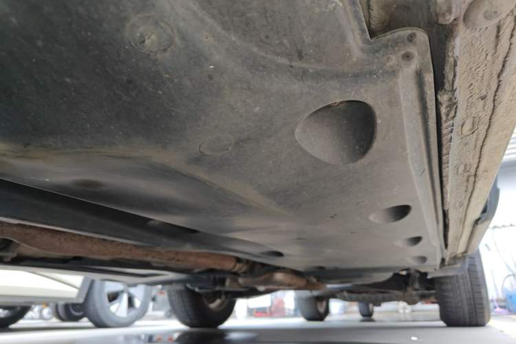 Used Volkswagen Tiguan 2015 1.8TSI Automatic Two-Wheel Drive Trend Edition Left Side Sill