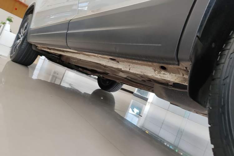 Used Volkswagen Tiguan 2015 1.8TSI Automatic Two-Wheel Drive Luxury Model Left Side Sill