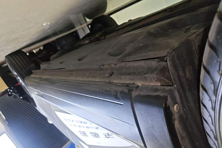 Used Volkswagen Tiguan 2015 1.8TSI Automatic Two-Wheel Drive Luxury Model Left Side Sill