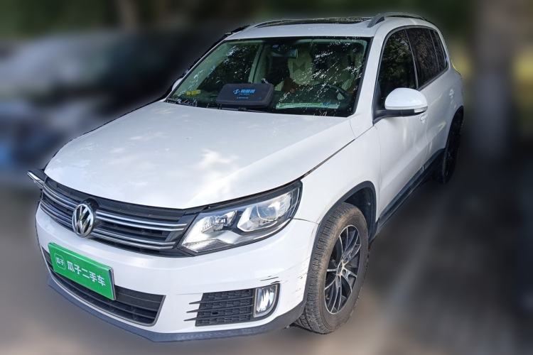 Used Volkswagen Tiguan 2015 1.8TSI Automatic Two-Wheel Drive Luxury Model Guazi used car, China used car export, Used car for sale, Used cars, Cheapest cars for sale