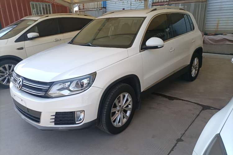 Used Volkswagen Tiguan 2015 1.8TSI Automatic Two-Wheel Drive Comfort Edition Guazi used car, China used car export, Used car for sale, Used  cars, Cheapest cars for sale