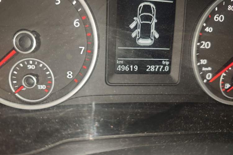 Used Volkswagen Tiguan 2015 1.8TSI Automatic Two-Wheel Drive Comfort Edition Odometer Close Up