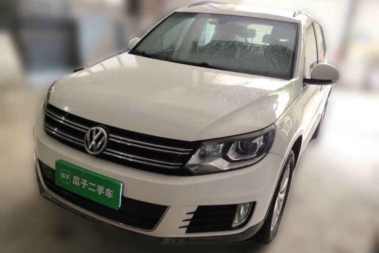Used Volkswagen Tiguan 2015 1.8TSI Automatic Two-Wheel Drive Comfort Edition Guazi used car, China used car export, Used car for sale, Used  cars, Cheapest cars for sale