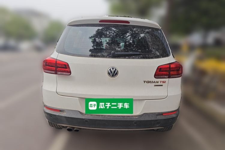 Used Volkswagen Tiguan 2015 2.0 TSI Automatic All-Wheel Drive Luxury Edition Rear