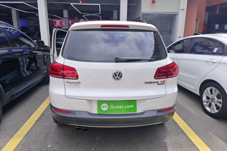 Used Volkswagen Tiguan 2015 2.0 TSI Automatic All-Wheel Drive Comfort Vision Edition Rear