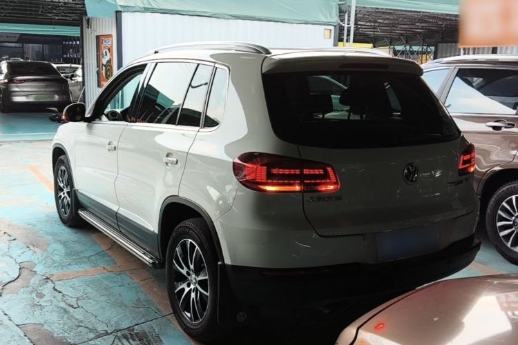 Used Volkswagen Tiguan 2015 1.8TSI Automatic Two-Wheel Drive Luxury Model Rear Left 45 Deg