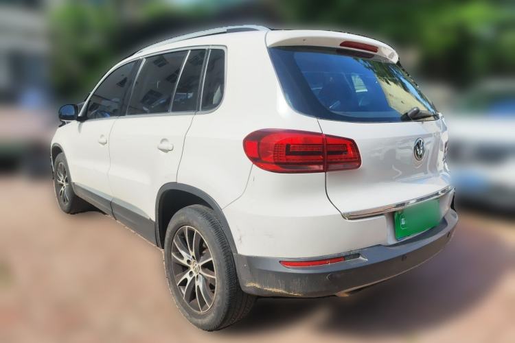 Used Volkswagen Tiguan 2015 1.8TSI Automatic Two-Wheel Drive Luxury Model Rear Left 45 Deg