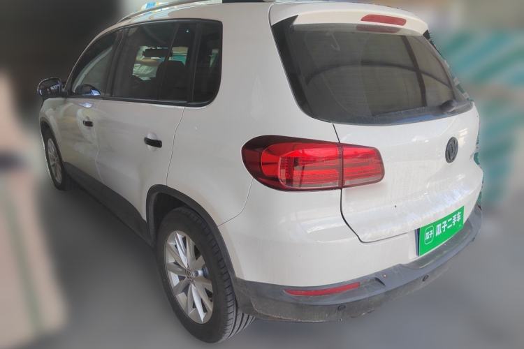Used Volkswagen Tiguan 2015 1.8TSI Manual Two-Wheel-Drive Limited Edition Rear Left 45 Deg