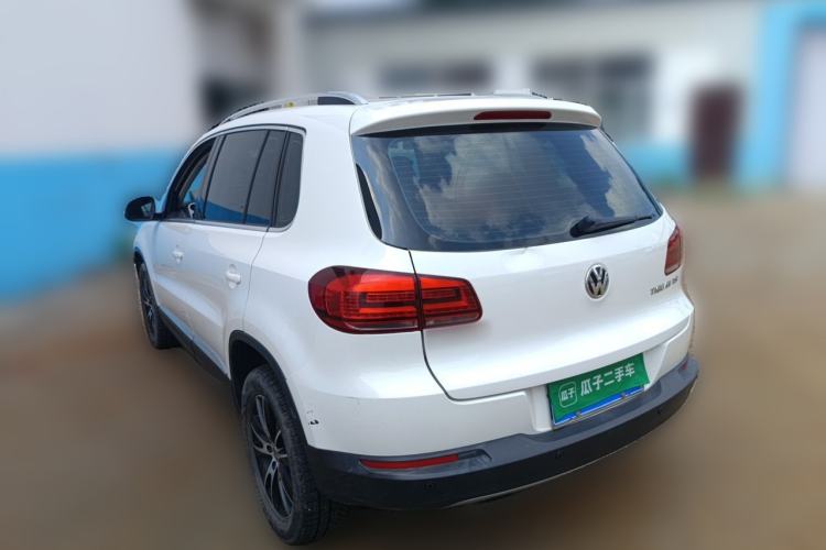 Used Volkswagen Tiguan 2015 1.8TSI Automatic Two-Wheel Drive Luxury Model Rear Left 45 Deg