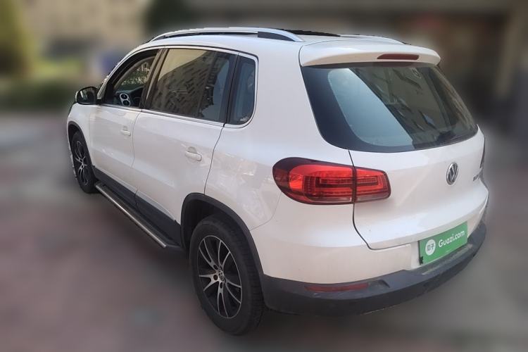 Used Volkswagen Tiguan 2015 1.8TSI Automatic All-Wheel-Drive Luxury Model Rear Left 45 Deg