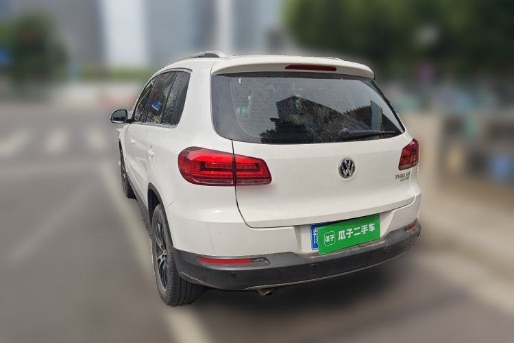 Used Volkswagen Tiguan 2015 1.8TSI Automatic Two-Wheel Drive Luxury Model Rear Left 45 Deg