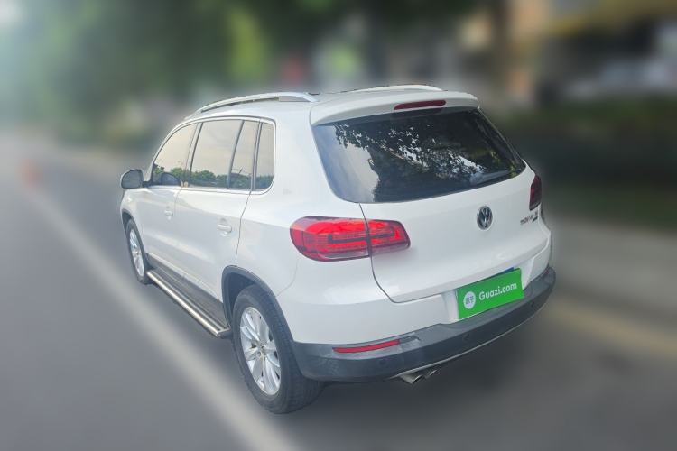 Used Volkswagen Tiguan 2015 1.8TSI Automatic All-Wheel-Drive Luxury Model Rear Left 45 Deg